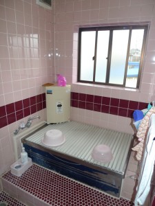 阪南市　浴室リフォーム　TOTOｼｽﾃﾑﾊﾞｽ　現状タイル貼り浴室
